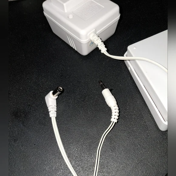 SEW PRO Quick Stitch Sewing Machine VGUC - Picture 13 of 15